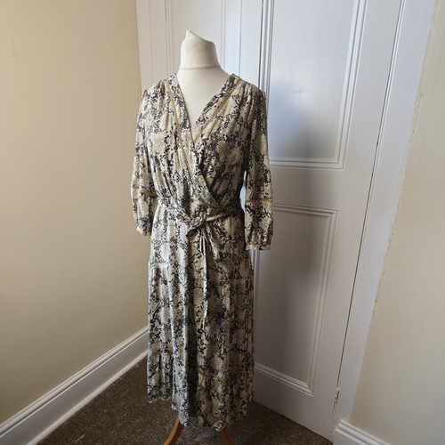 Womens dress size 12 beige - dress,